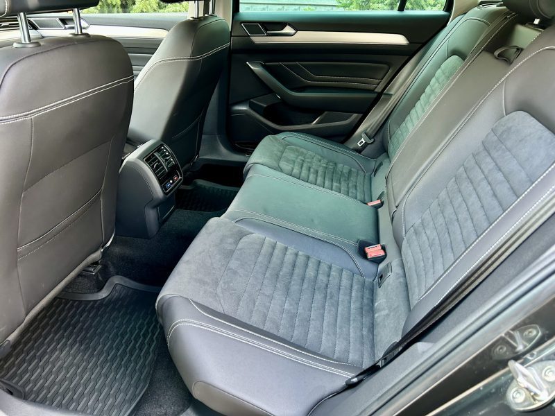 Volkswagen Passat 2.0 TDI 4Mot R-Line DSG