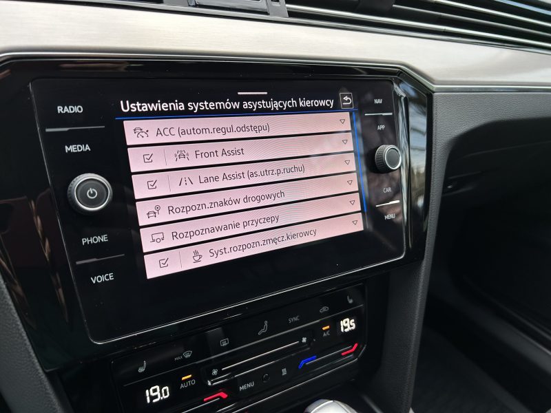 Volkswagen Passat 2.0 TDI 4Mot R-Line DSG